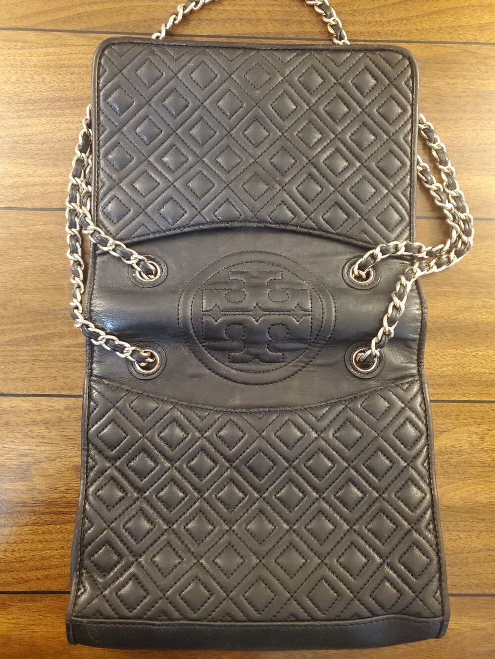 TORY BURCH CONVERTIBLE FLEMING BAG IN VERY GOOD USED CONDITION!! - Picture 5 of 13